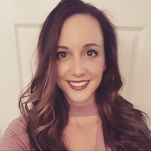 Meet your Posher, Jillian